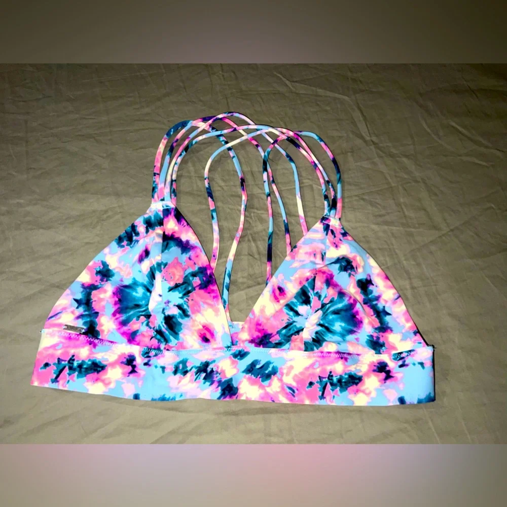 Pink Victoria Secret bra - Picture 1 of 2